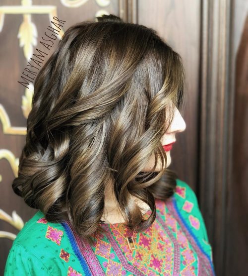 The Top 100+ Shoulder Length Hairstyles &#038; Haircuts to Try