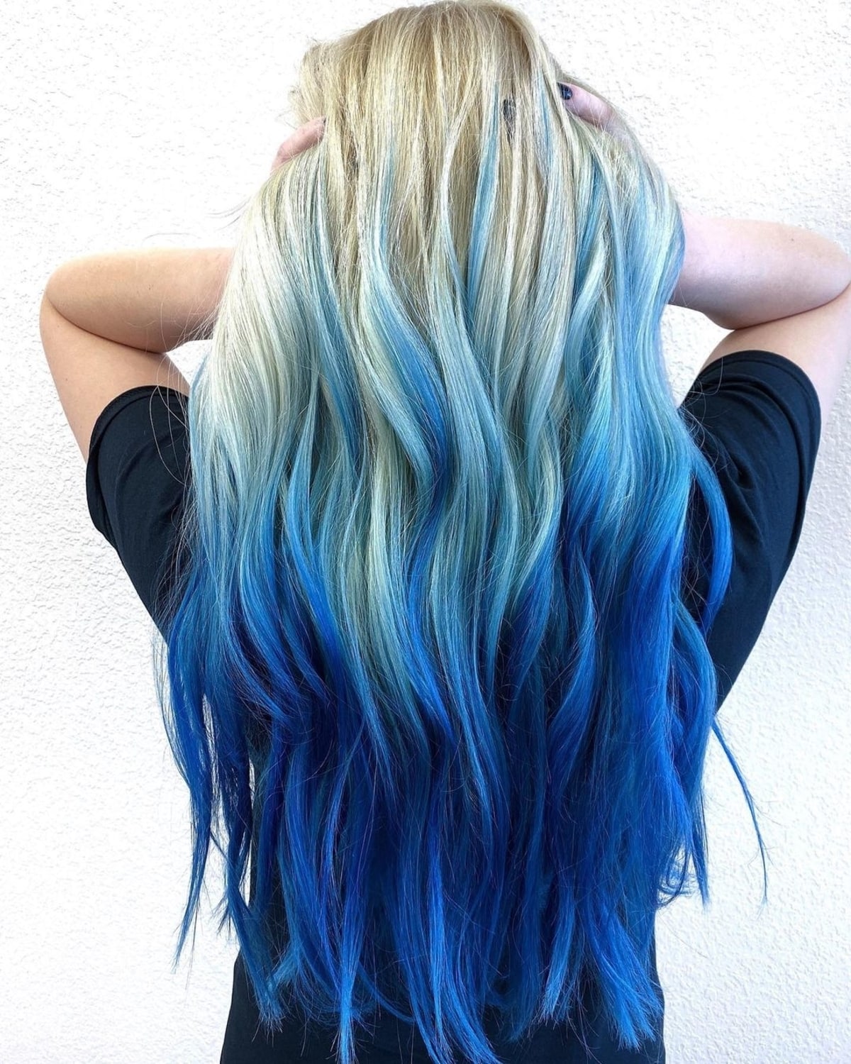 Blue blonde ombre hair