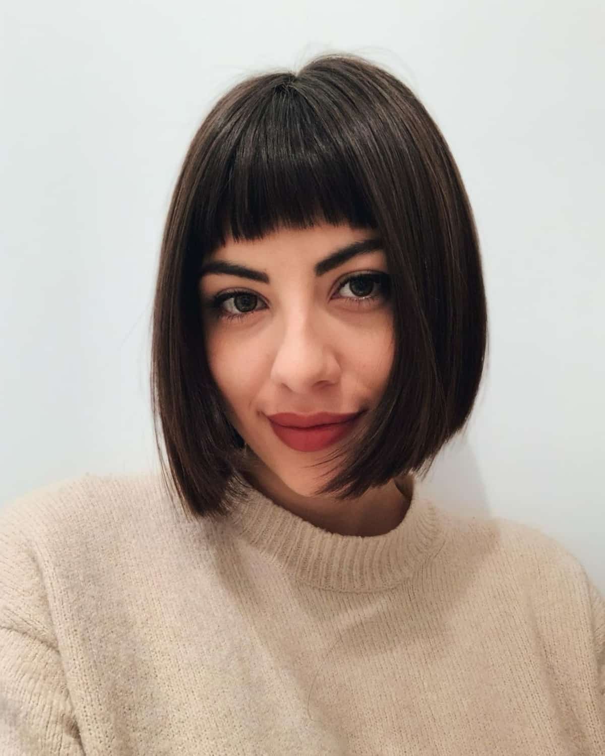 These 17 Blunt Cut Bob Haircuts at Totally Trending Right Now