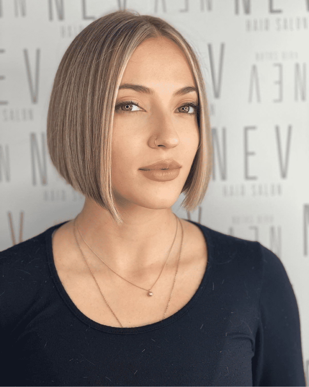 These 17 Blunt Cut Bob Haircuts at Totally Trending Right Now