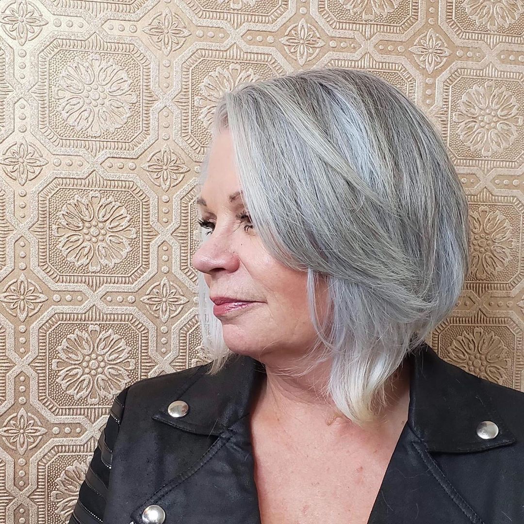 15 Slimming Short Hairstyles for Women Over 50 with Round Face Shapes