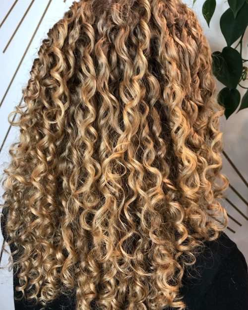 16 Gorgeous Examples of Blonde Curly Hair