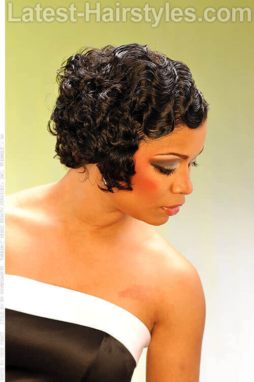 22 Perfectly Gorgeous Down Hairstyles for Prom