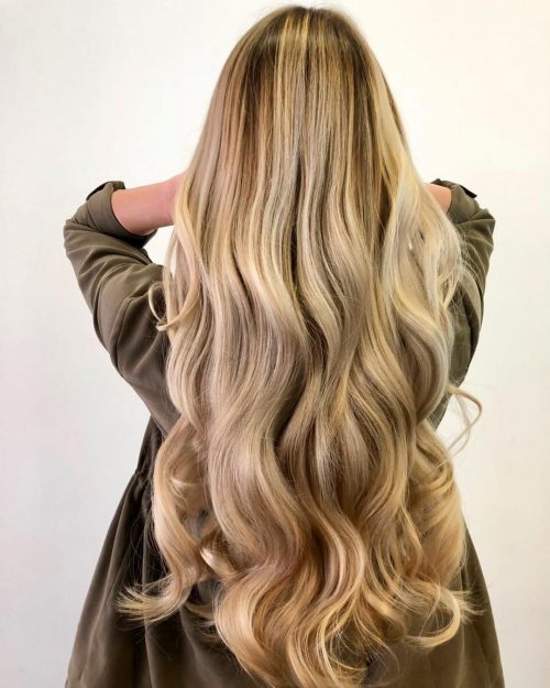 24 Long Wavy Hair Ideas That Trending Right Now