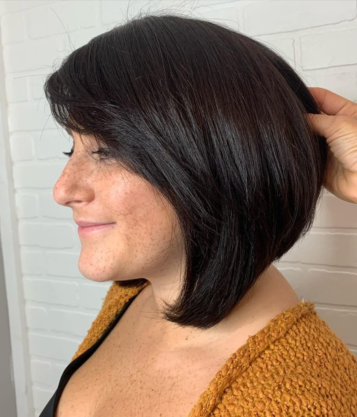 39 Inverted Bob Haircuts Trending Right Now