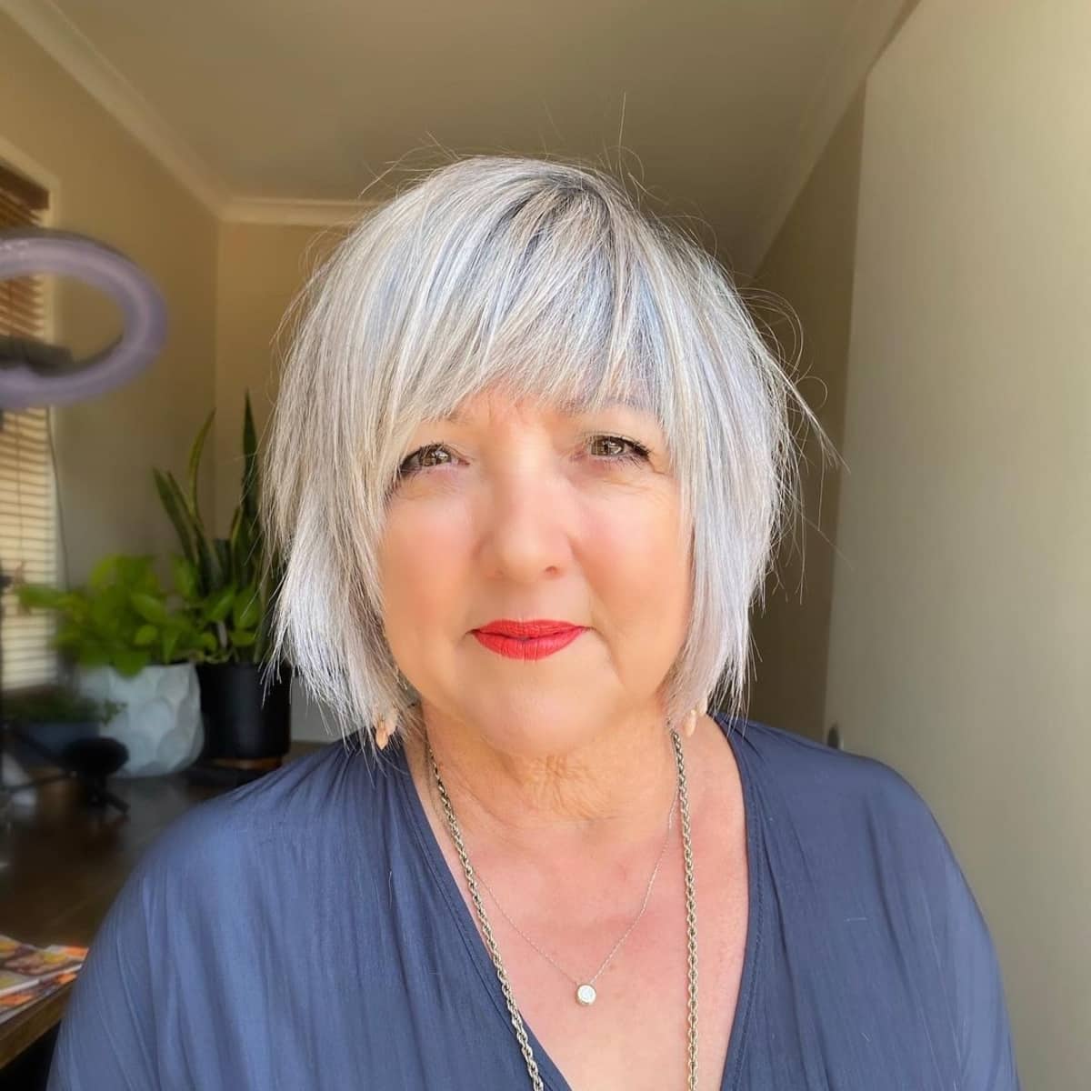 21 Modern Layered Bob Haircuts for Women Over 50 to Take Years Off ...