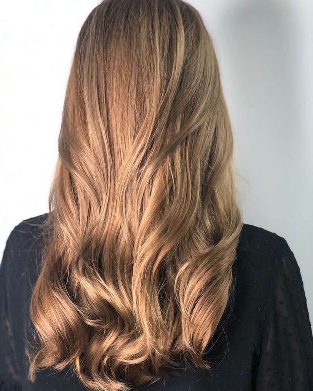 Light Golden Brown Hair Color: What It Looks Like &#038; 15 Trendy Ideas