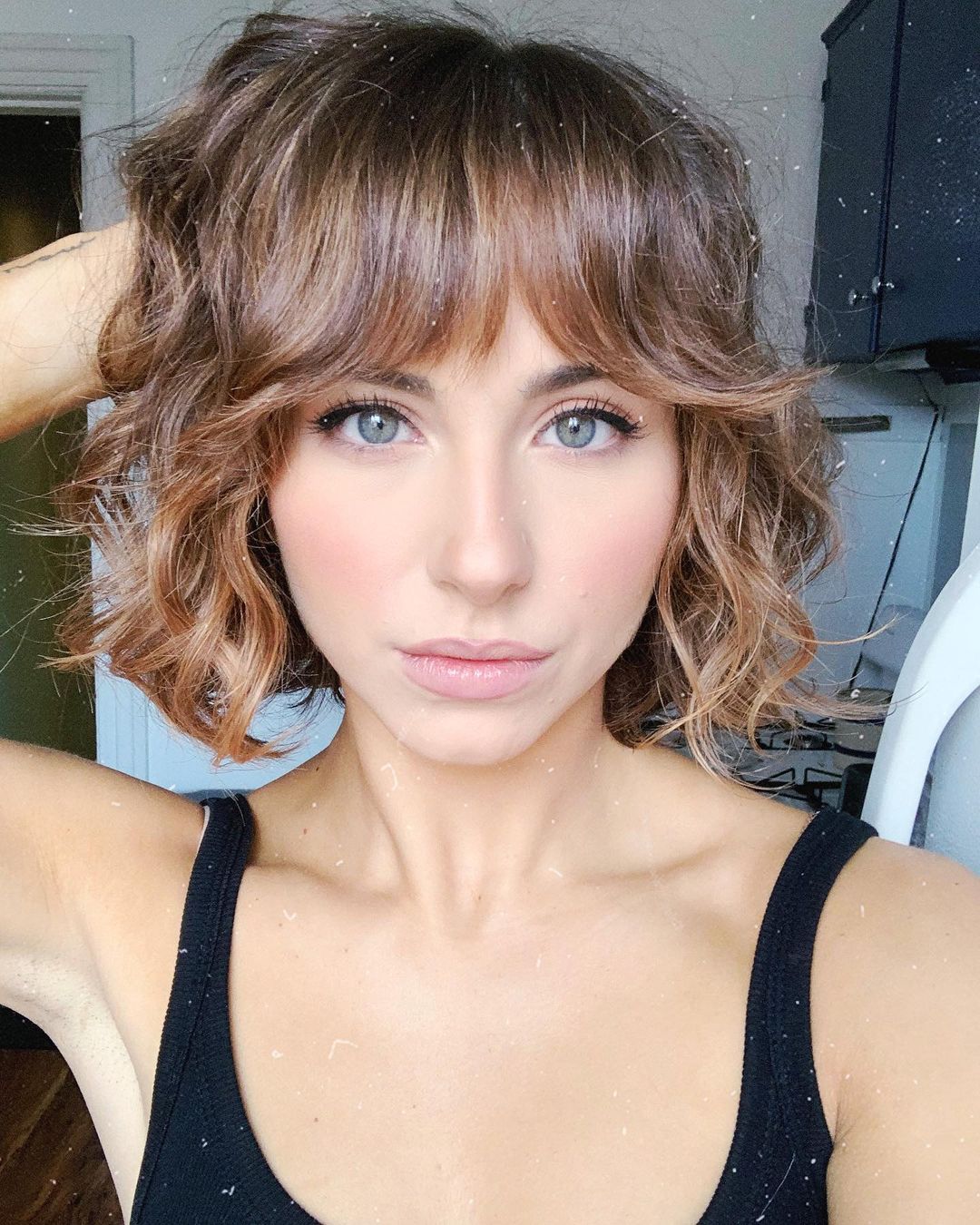 17 Shaggy Bob with Bangs Haircut Ideas for The Modern, Retro Girl