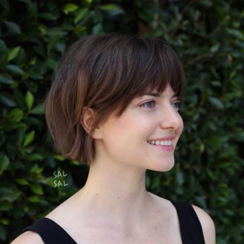 21 Flattering Short Haircuts for Oval Faces