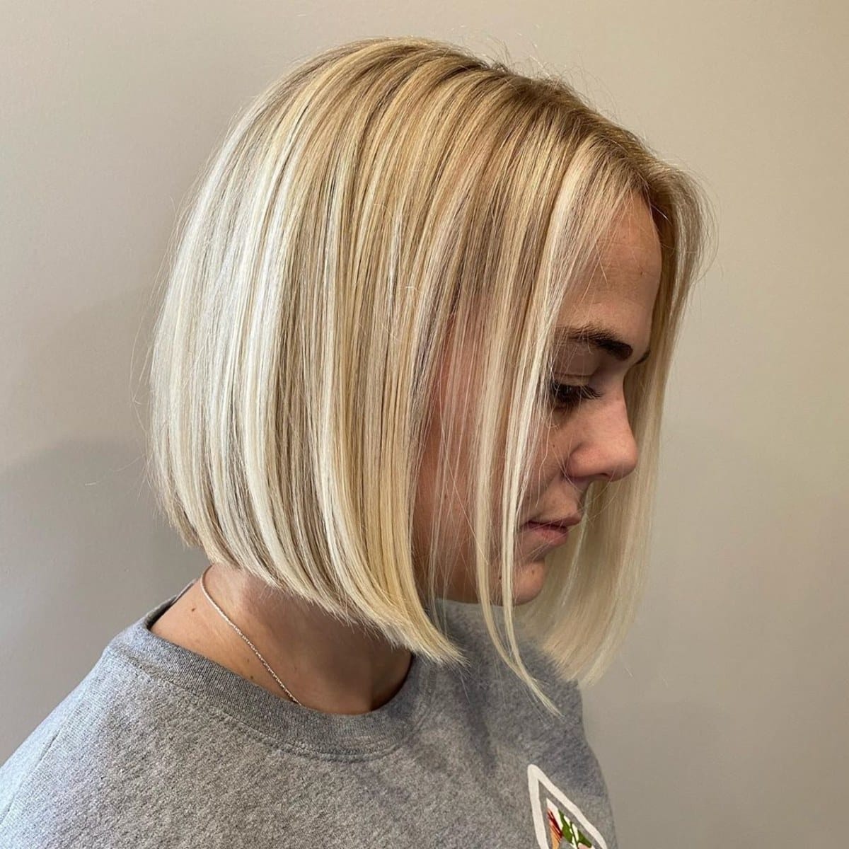 27 Trendiest Ways to Have a Short Blonde Bob Right Now