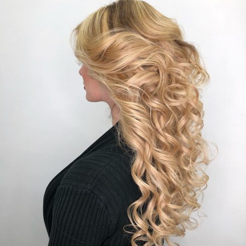 16 Gorgeous Examples of Blonde Curly Hair