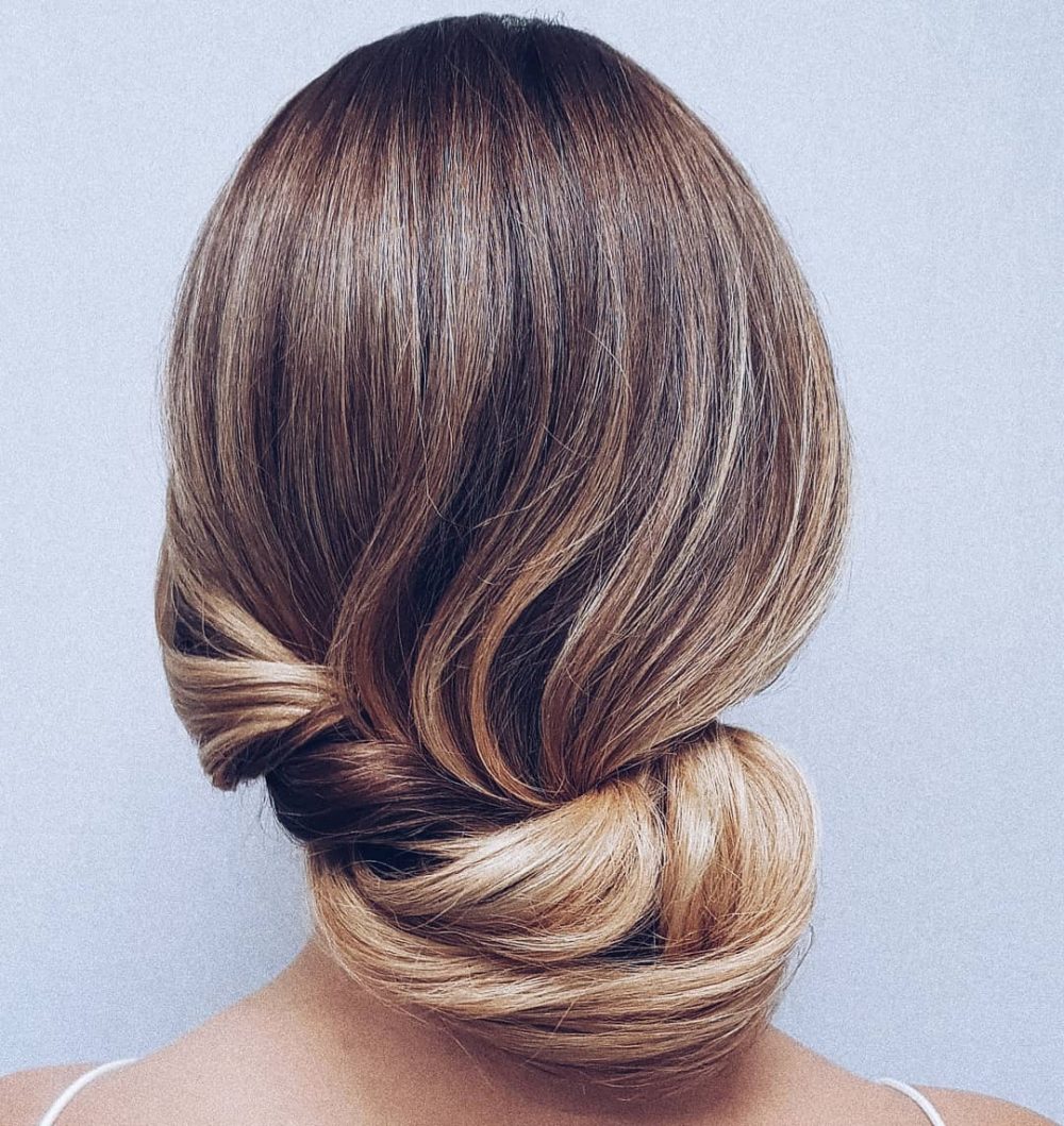 16 Cute & Easy Bun Hairstyles to Try This Year - Hairstyles VIP