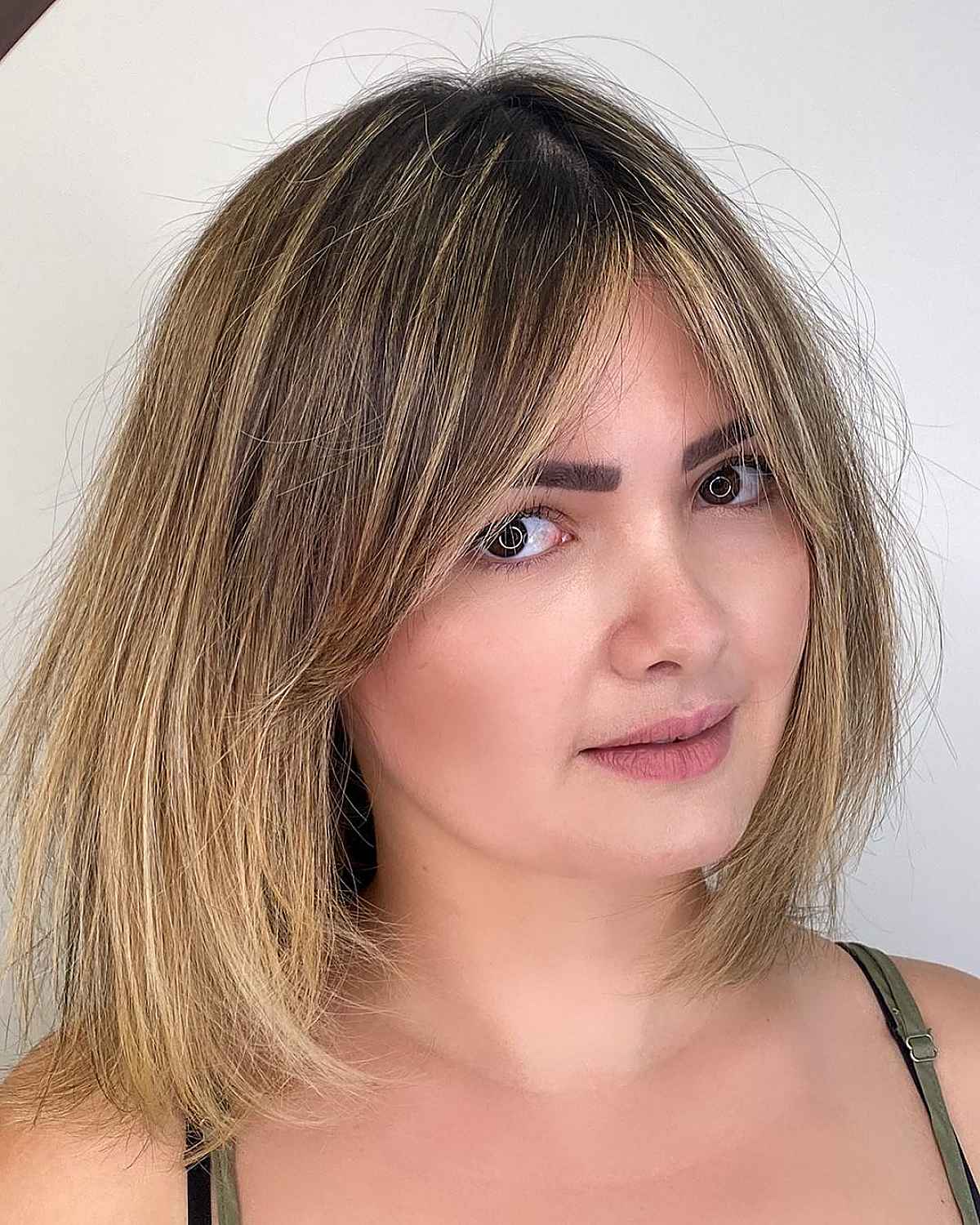 15 Flattering Long Bob Haircuts for Women with Full and Round Faces